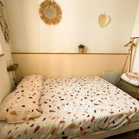 New! Cosy T2 Au Coeur De La Ville - Climatisation - Coin Terrasse Aix-en-Provence Bagian luar foto